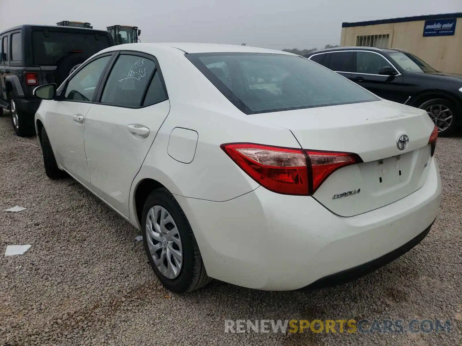 3 Photograph of a damaged car 5YFBURHE8KP862375 TOYOTA COROLLA 2019