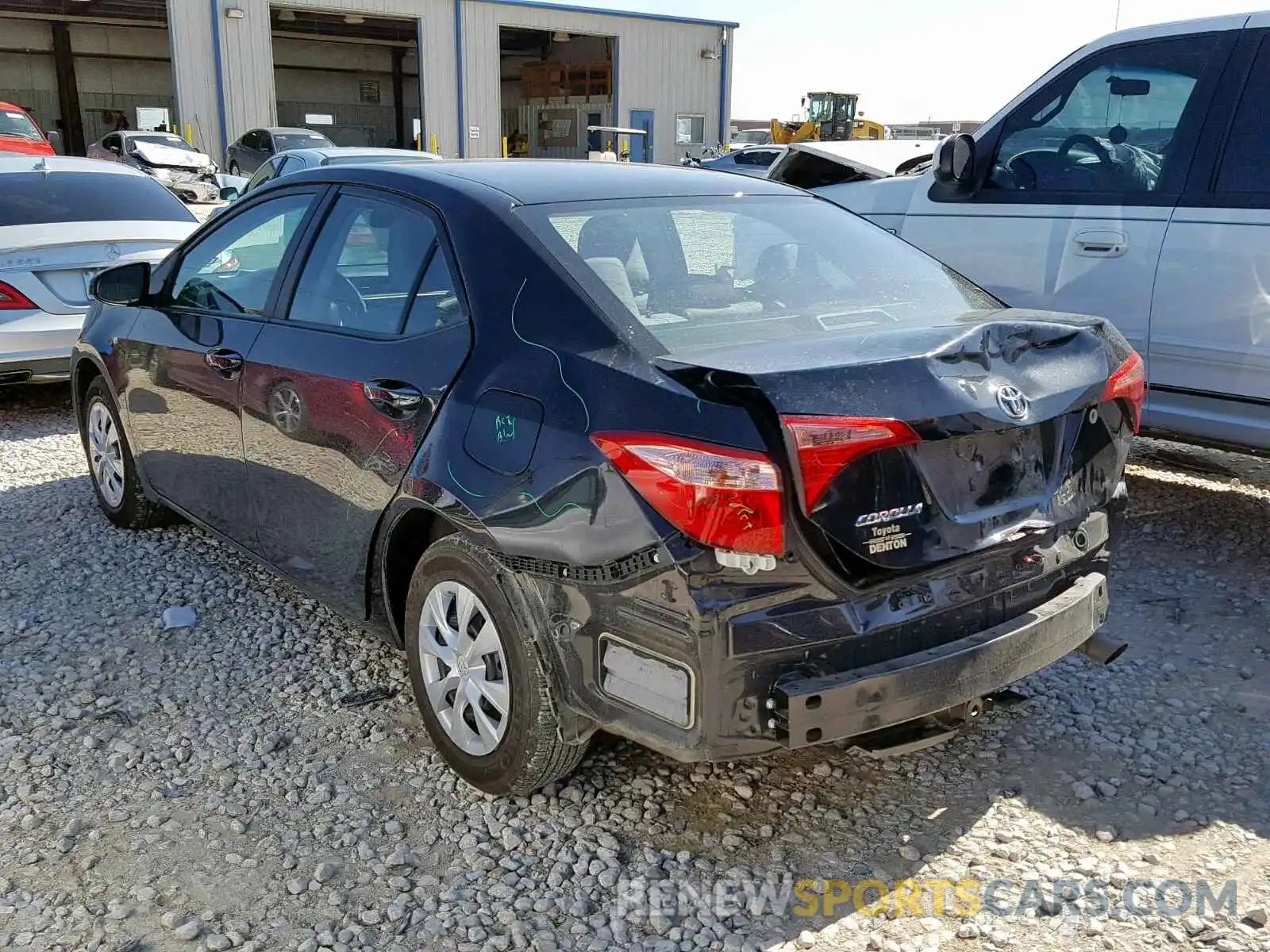 3 Photograph of a damaged car 5YFBURHE8KP862439 TOYOTA COROLLA 2019