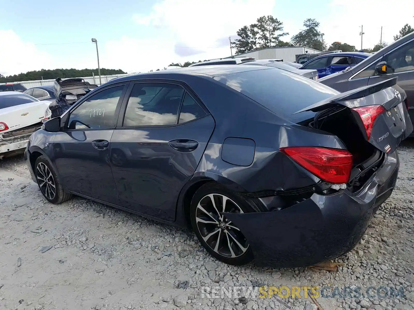 3 Photograph of a damaged car 5YFBURHE8KP862652 TOYOTA COROLLA 2019