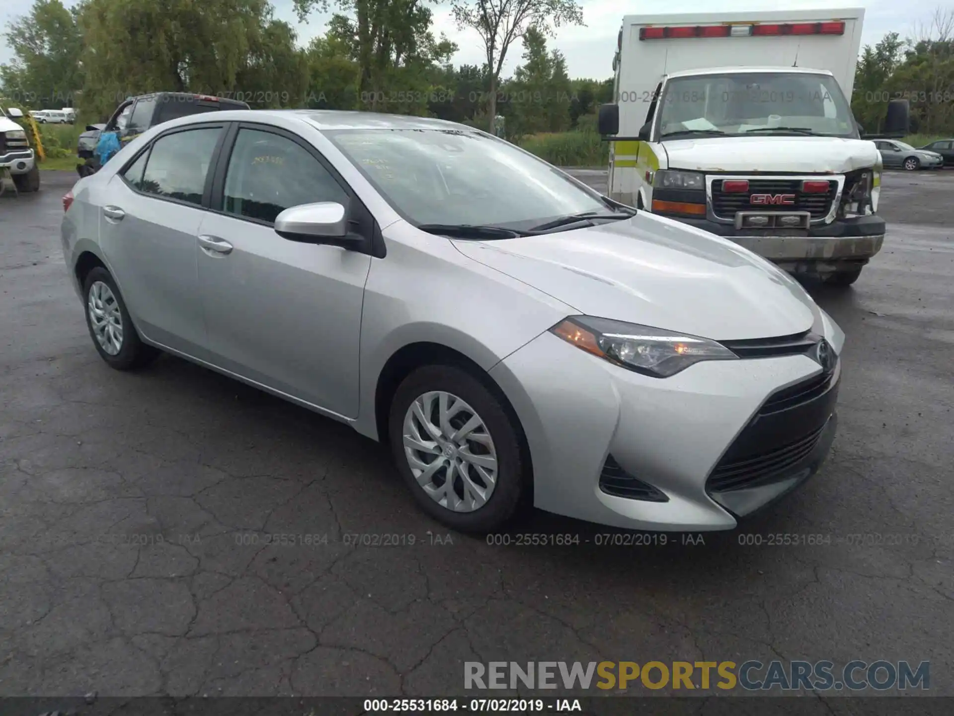 1 Photograph of a damaged car 5YFBURHE8KP863090 TOYOTA COROLLA 2019