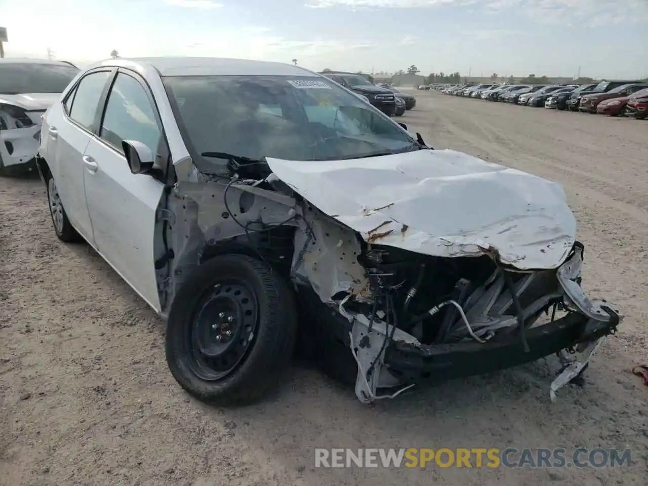 1 Photograph of a damaged car 5YFBURHE8KP863543 TOYOTA COROLLA 2019