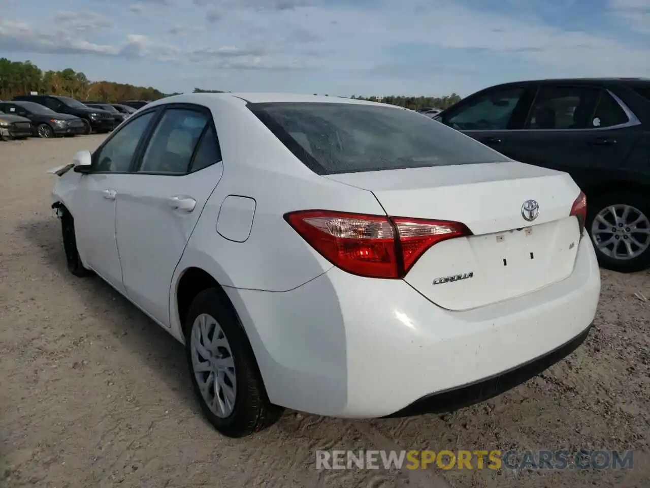 3 Photograph of a damaged car 5YFBURHE8KP863543 TOYOTA COROLLA 2019