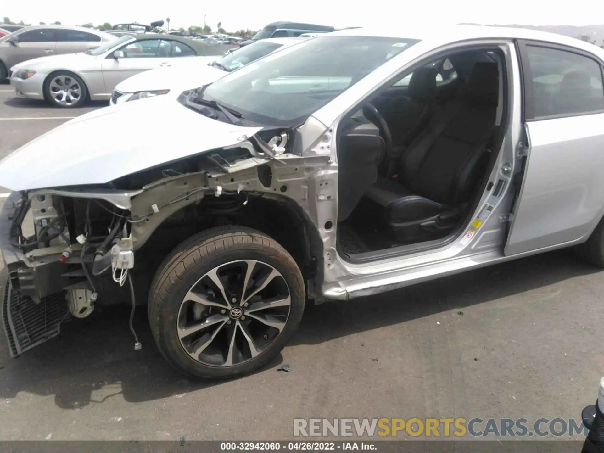 6 Photograph of a damaged car 5YFBURHE8KP864238 TOYOTA COROLLA 2019