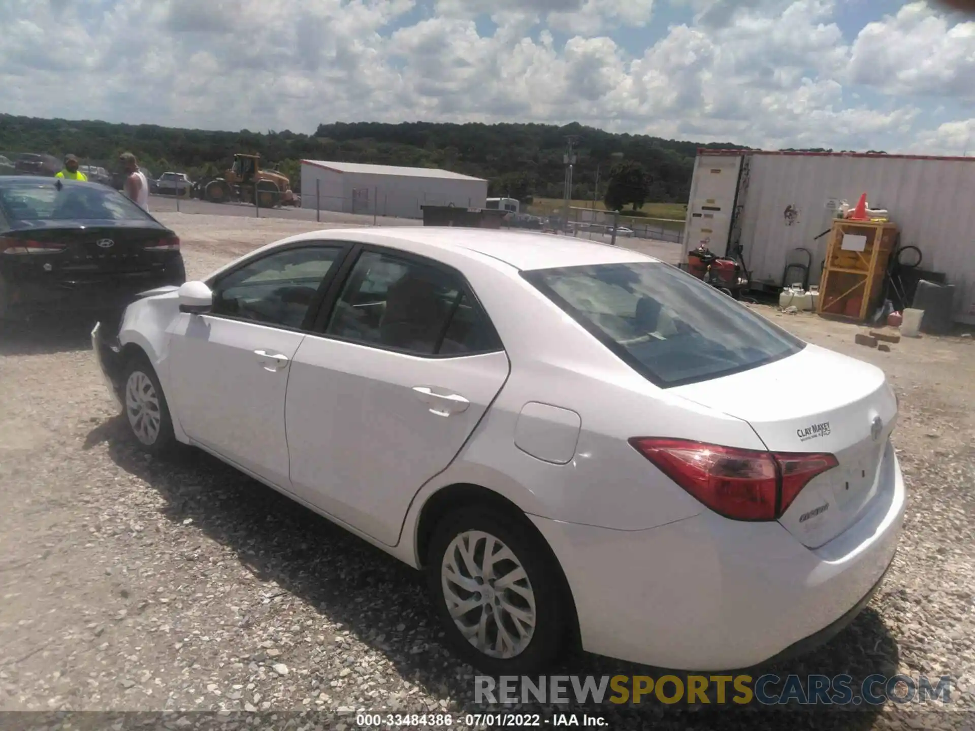 3 Photograph of a damaged car 5YFBURHE8KP864658 TOYOTA COROLLA 2019