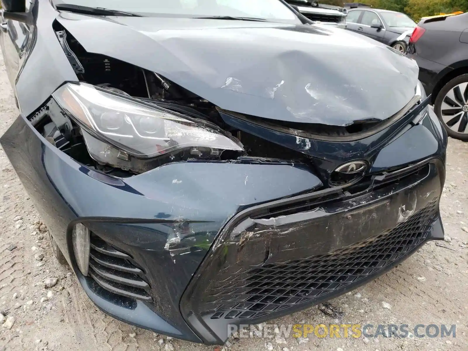 9 Photograph of a damaged car 5YFBURHE8KP865146 TOYOTA COROLLA 2019