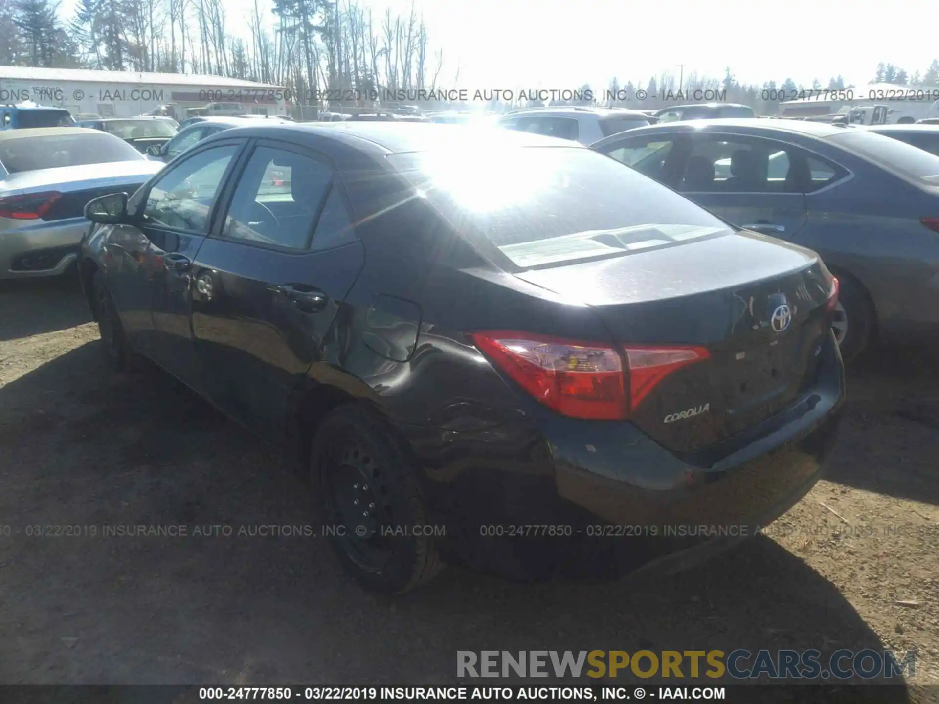 3 Photograph of a damaged car 5YFBURHE8KP865552 TOYOTA COROLLA 2019