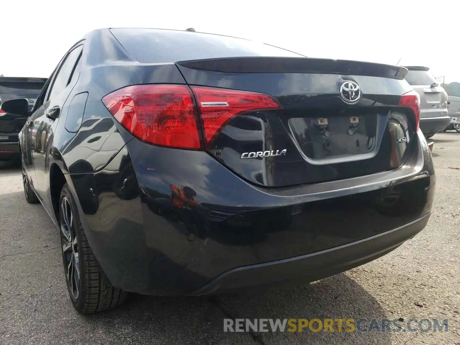 9 Photograph of a damaged car 5YFBURHE8KP867785 TOYOTA COROLLA 2019