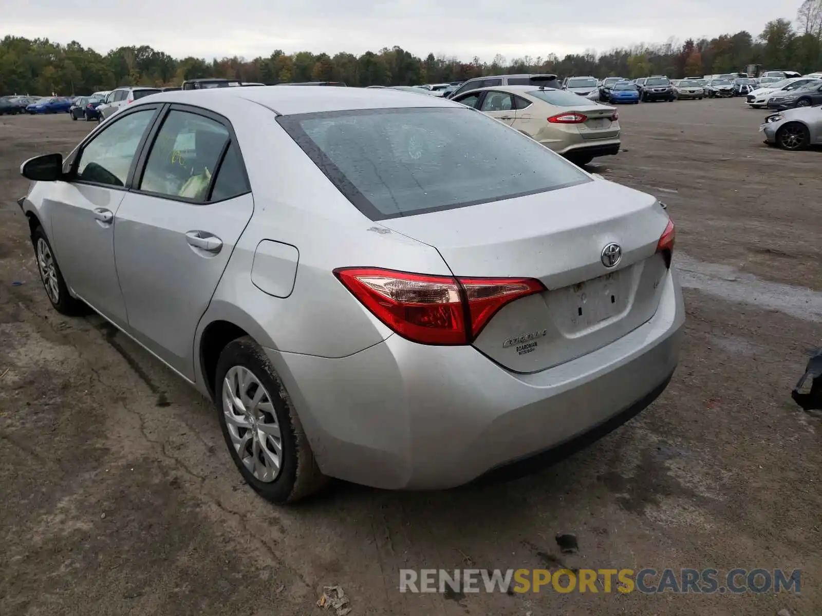 3 Photograph of a damaged car 5YFBURHE8KP871061 TOYOTA COROLLA 2019