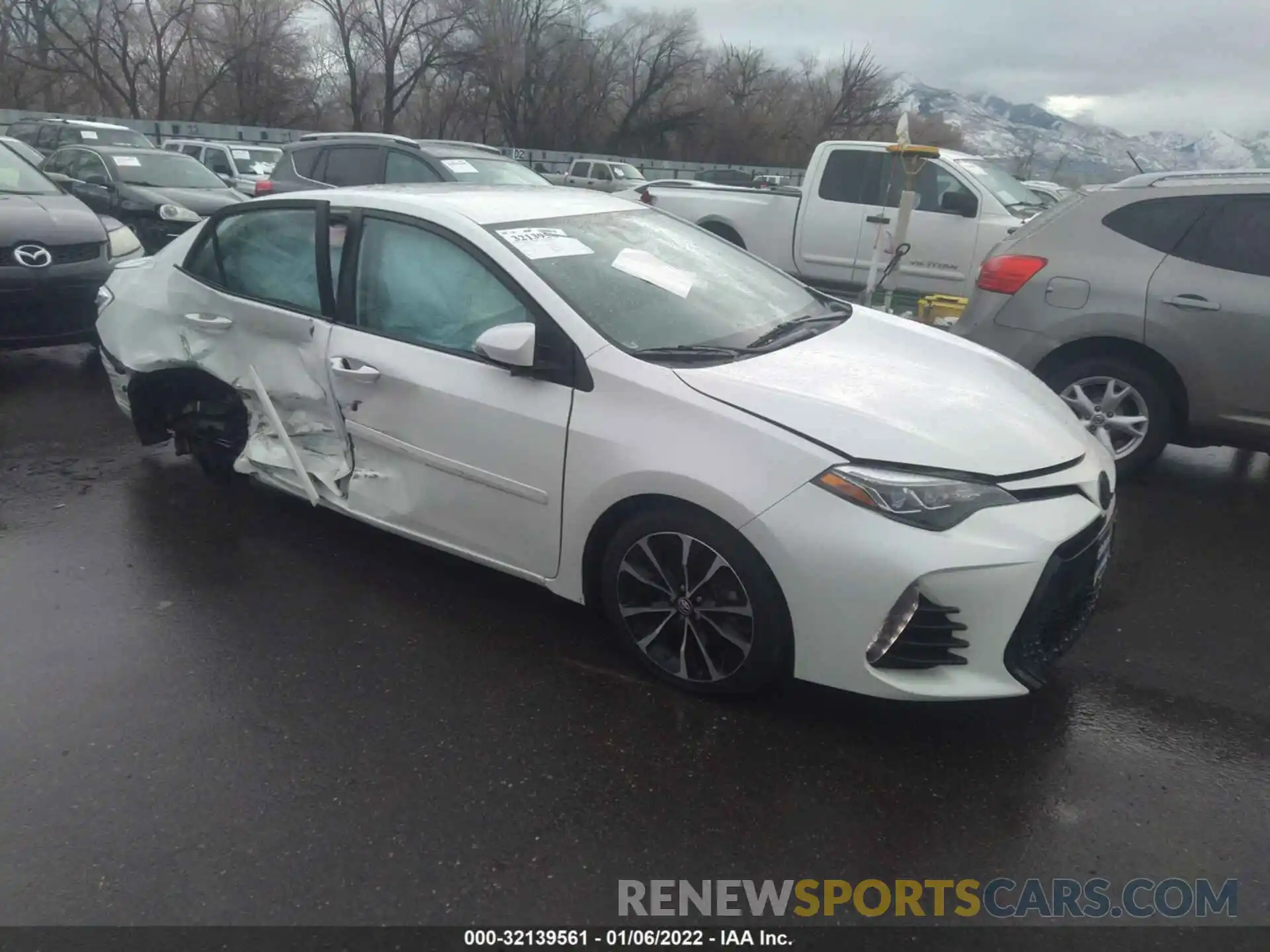 1 Photograph of a damaged car 5YFBURHE8KP872114 TOYOTA COROLLA 2019