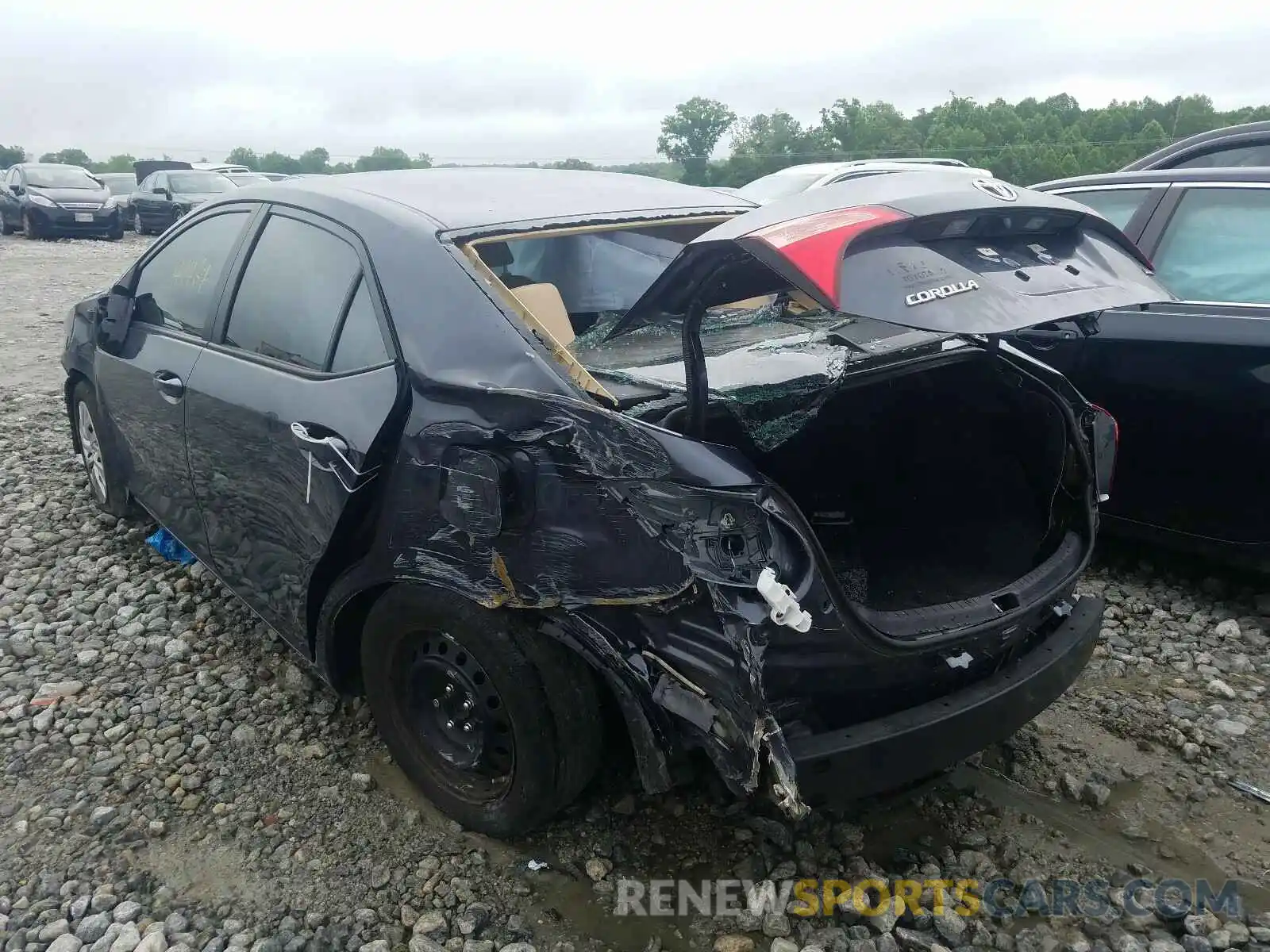 3 Photograph of a damaged car 5YFBURHE8KP872307 TOYOTA COROLLA 2019