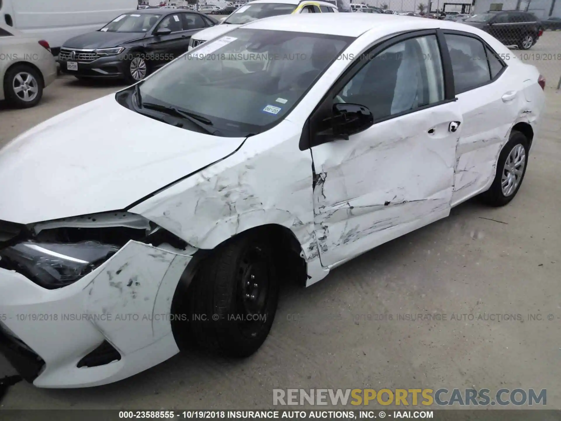 6 Photograph of a damaged car 5YFBURHE8KP872890 Toyota Corolla 2019