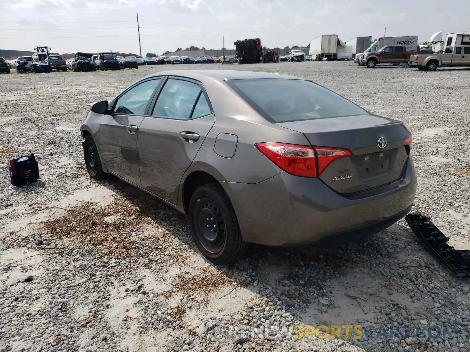 3 Photograph of a damaged car 5YFBURHE8KP872954 TOYOTA COROLLA 2019