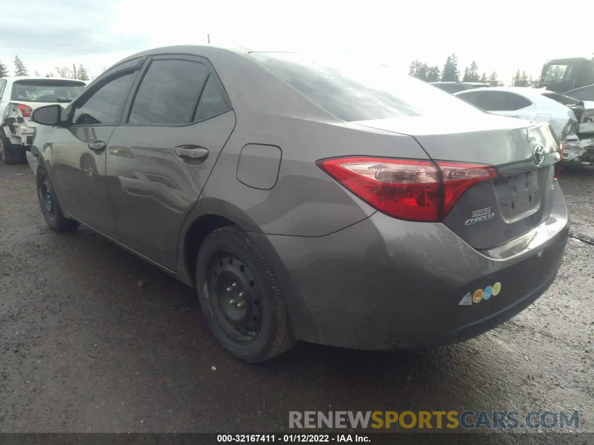 3 Photograph of a damaged car 5YFBURHE8KP873344 TOYOTA COROLLA 2019