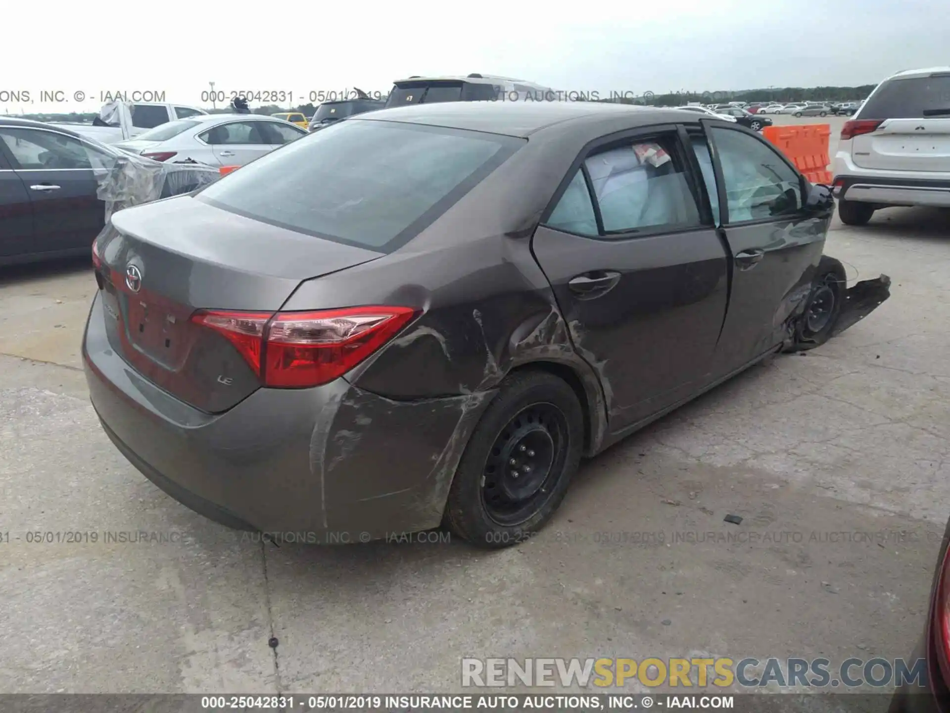 4 Photograph of a damaged car 5YFBURHE8KP874171 TOYOTA COROLLA 2019