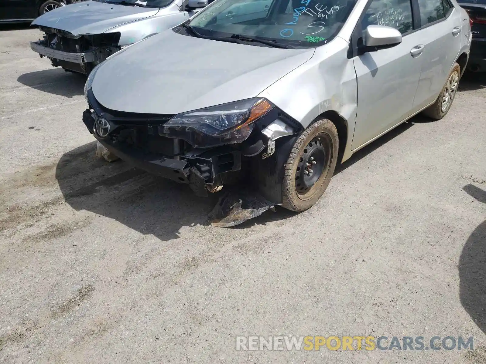 10 Photograph of a damaged car 5YFBURHE8KP874820 TOYOTA COROLLA 2019