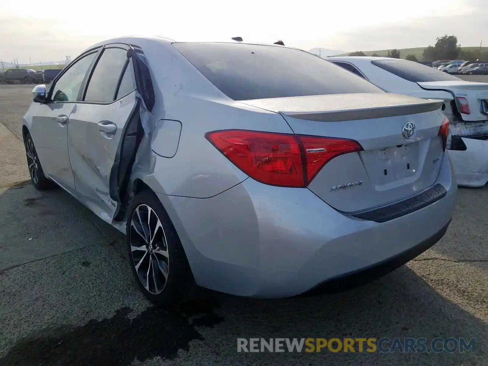 3 Photograph of a damaged car 5YFBURHE8KP875322 TOYOTA COROLLA 2019