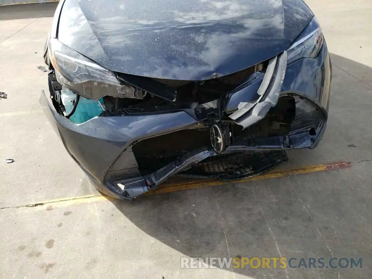 9 Photograph of a damaged car 5YFBURHE8KP876132 TOYOTA COROLLA 2019