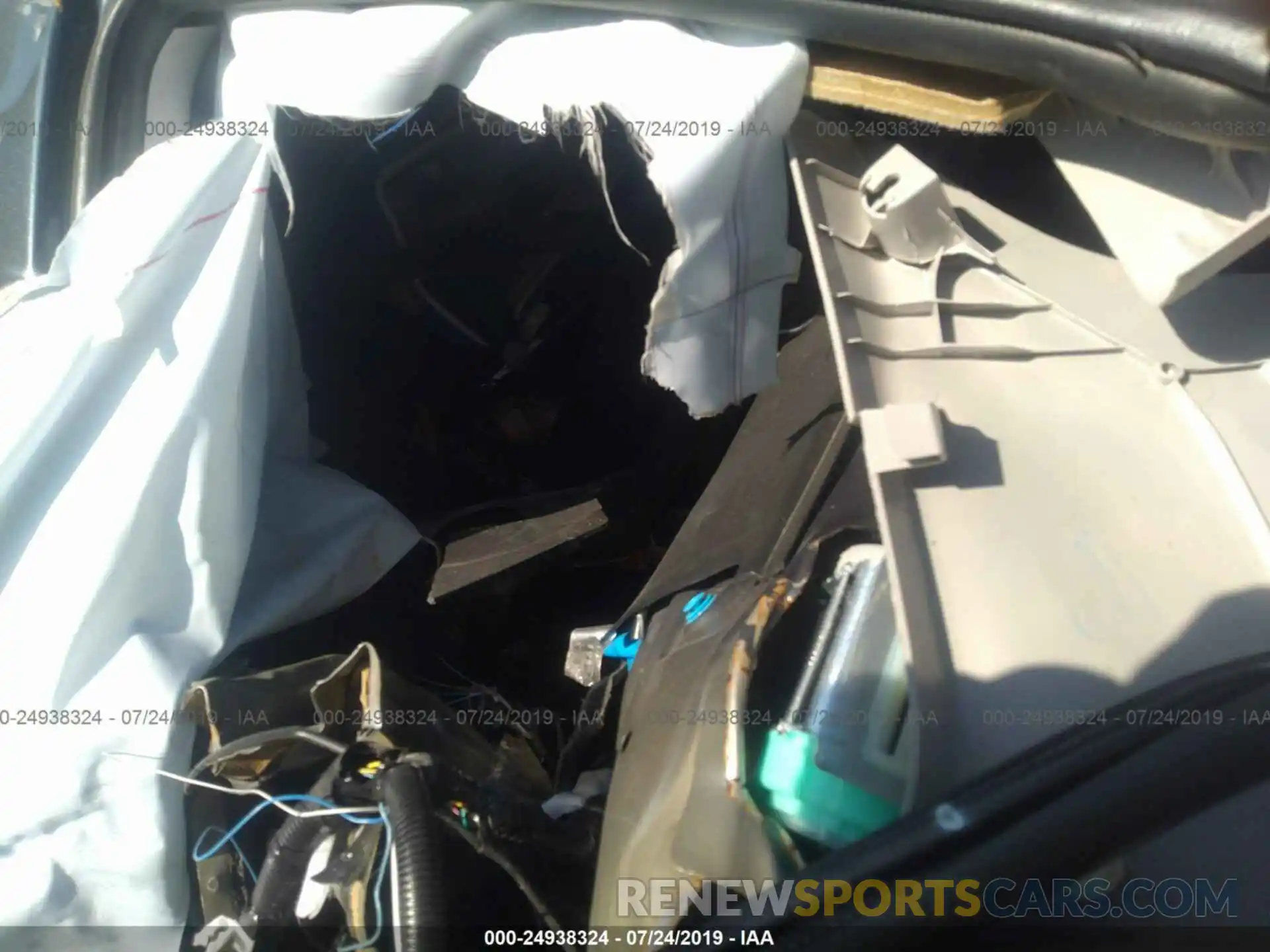 8 Photograph of a damaged car 5YFBURHE8KP876311 TOYOTA COROLLA 2019