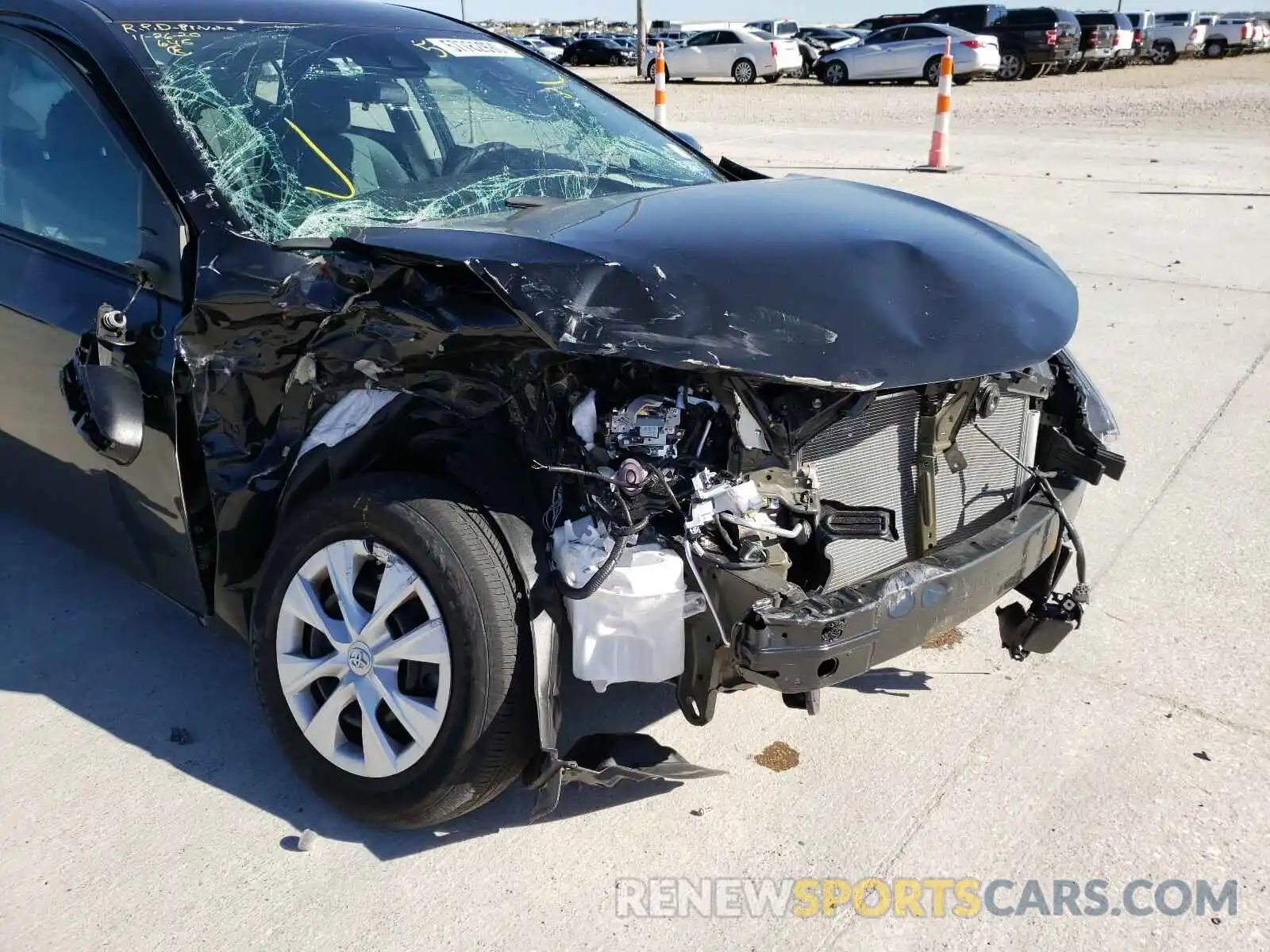 9 Photograph of a damaged car 5YFBURHE8KP877247 TOYOTA COROLLA 2019