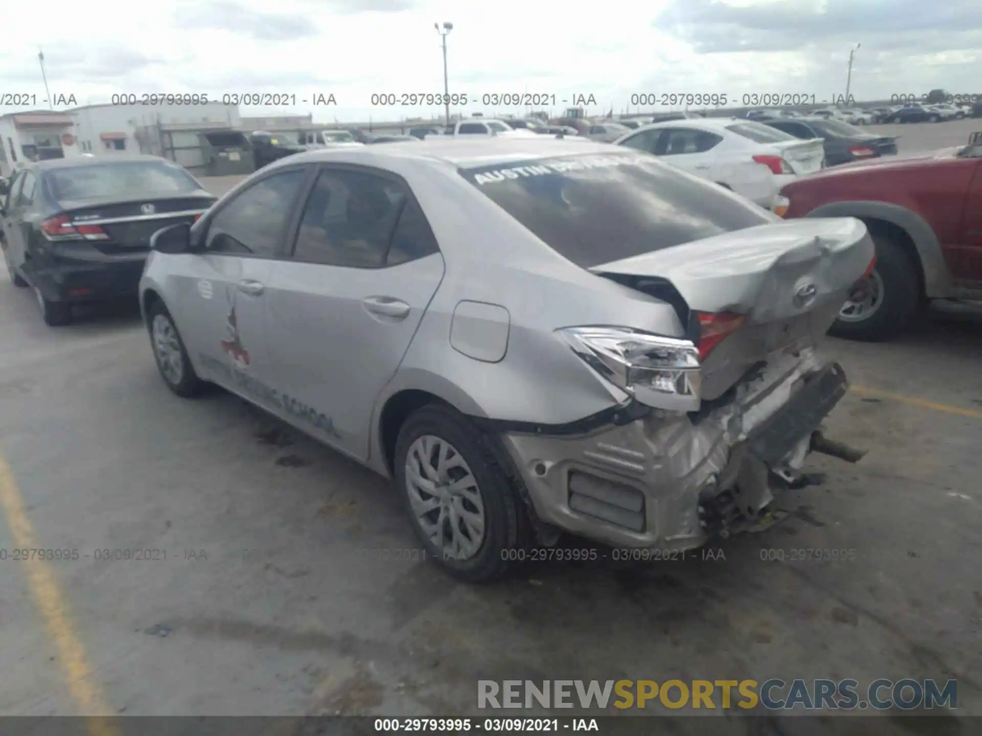 3 Photograph of a damaged car 5YFBURHE8KP878320 TOYOTA COROLLA 2019