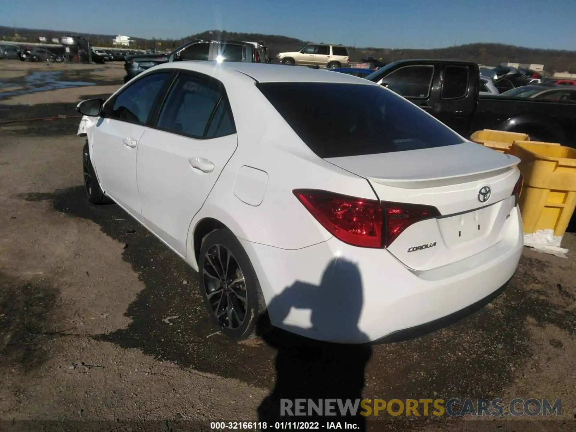 3 Photograph of a damaged car 5YFBURHE8KP878740 TOYOTA COROLLA 2019