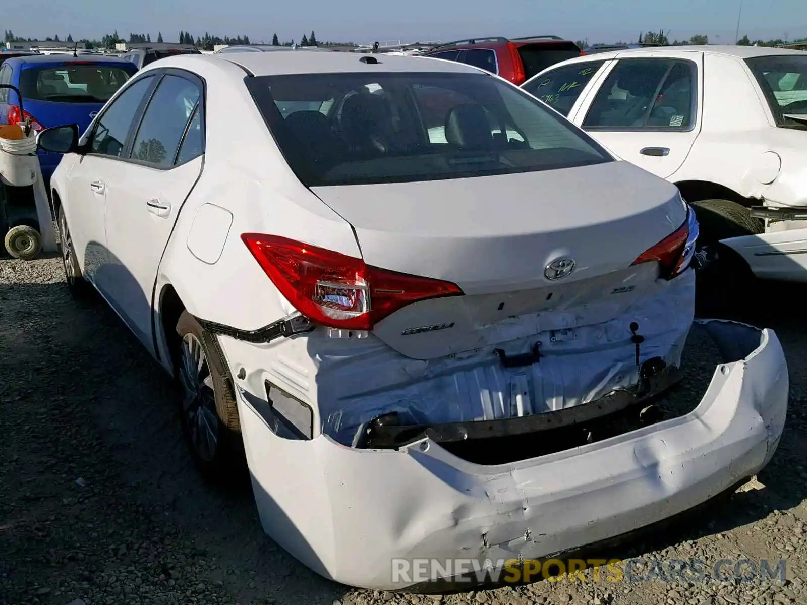 3 Photograph of a damaged car 5YFBURHE8KP879709 TOYOTA COROLLA 2019