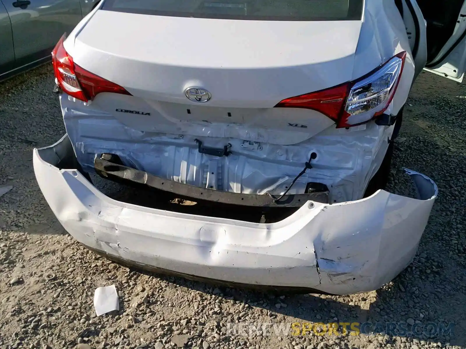 9 Photograph of a damaged car 5YFBURHE8KP879709 TOYOTA COROLLA 2019