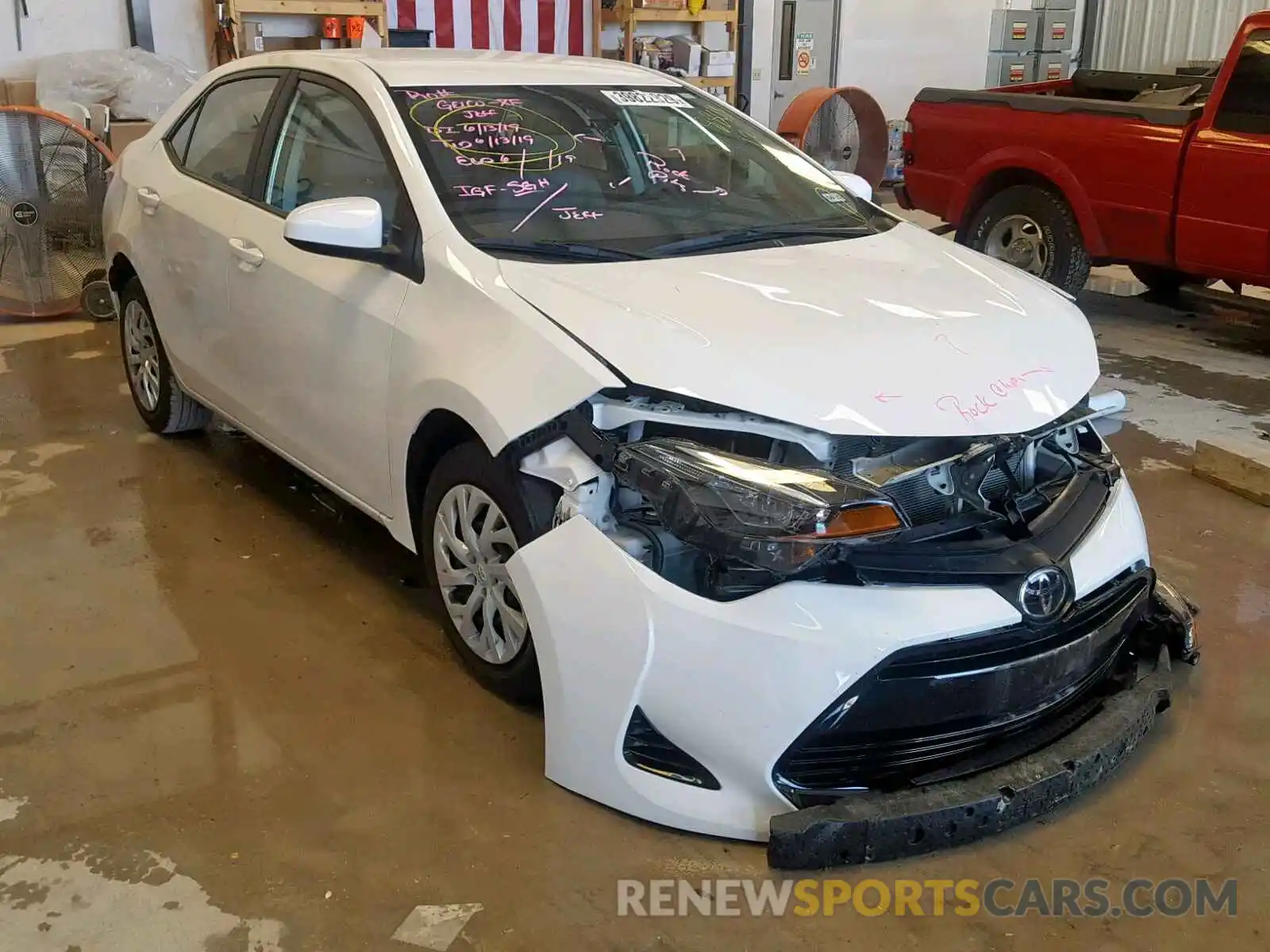 1 Photograph of a damaged car 5YFBURHE8KP880312 TOYOTA COROLLA 2019