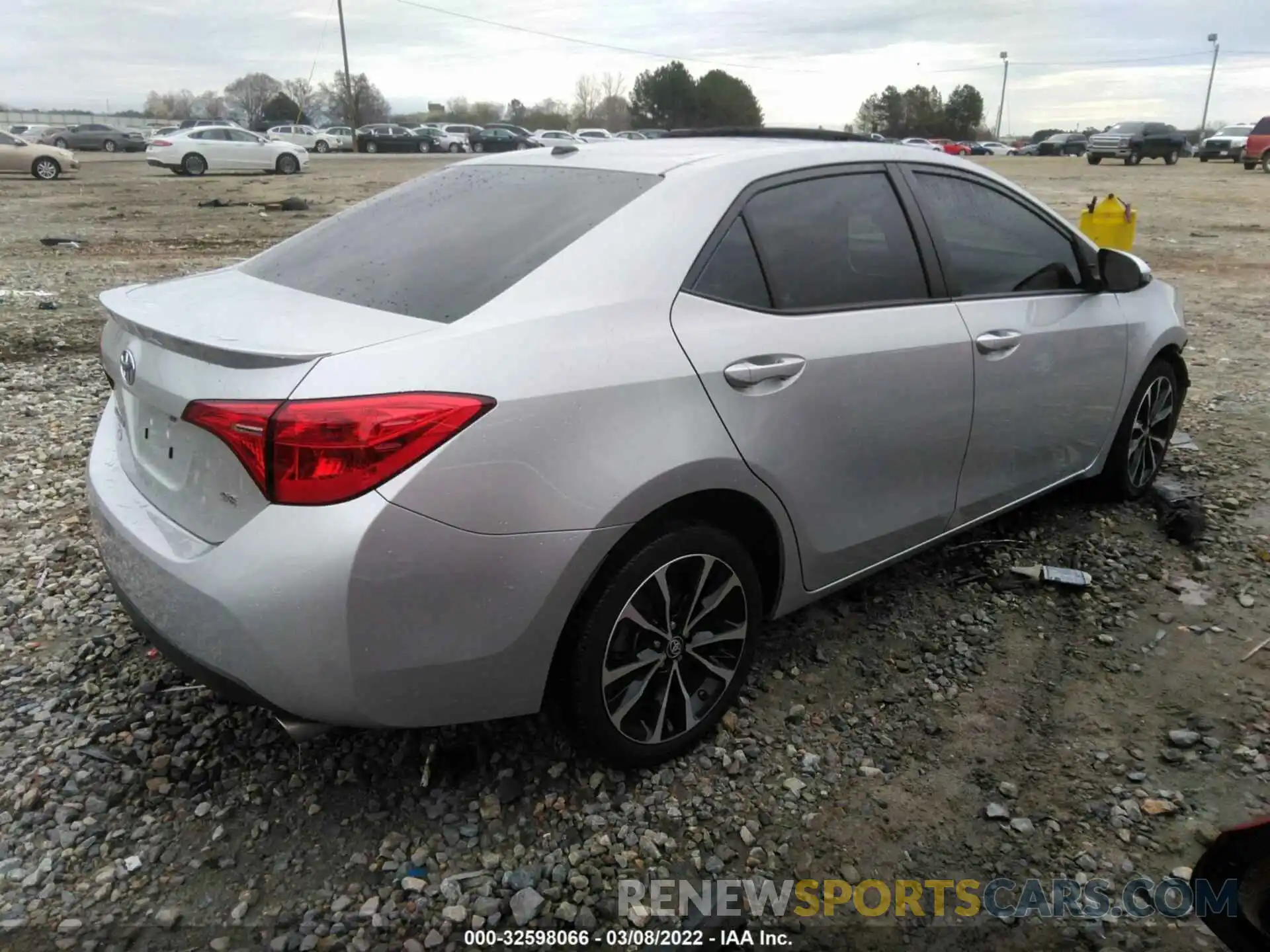 4 Фотография поврежденного автомобиля 5YFBURHE8KP882786 TOYOTA COROLLA 2019