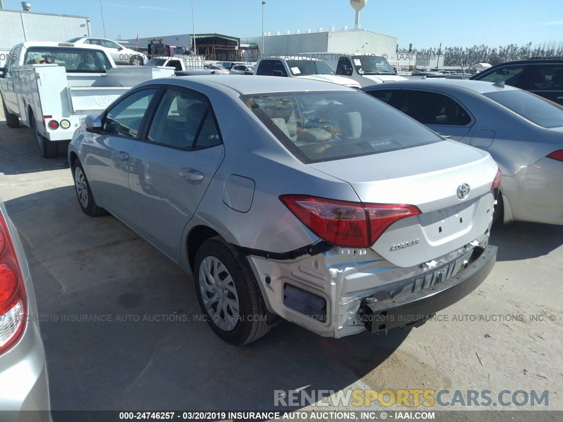 3 Фотография поврежденного автомобиля 5YFBURHE8KP883100 TOYOTA COROLLA 2019