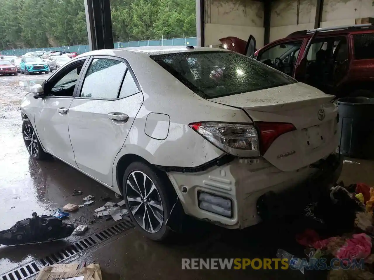 3 Photograph of a damaged car 5YFBURHE8KP883310 TOYOTA COROLLA 2019