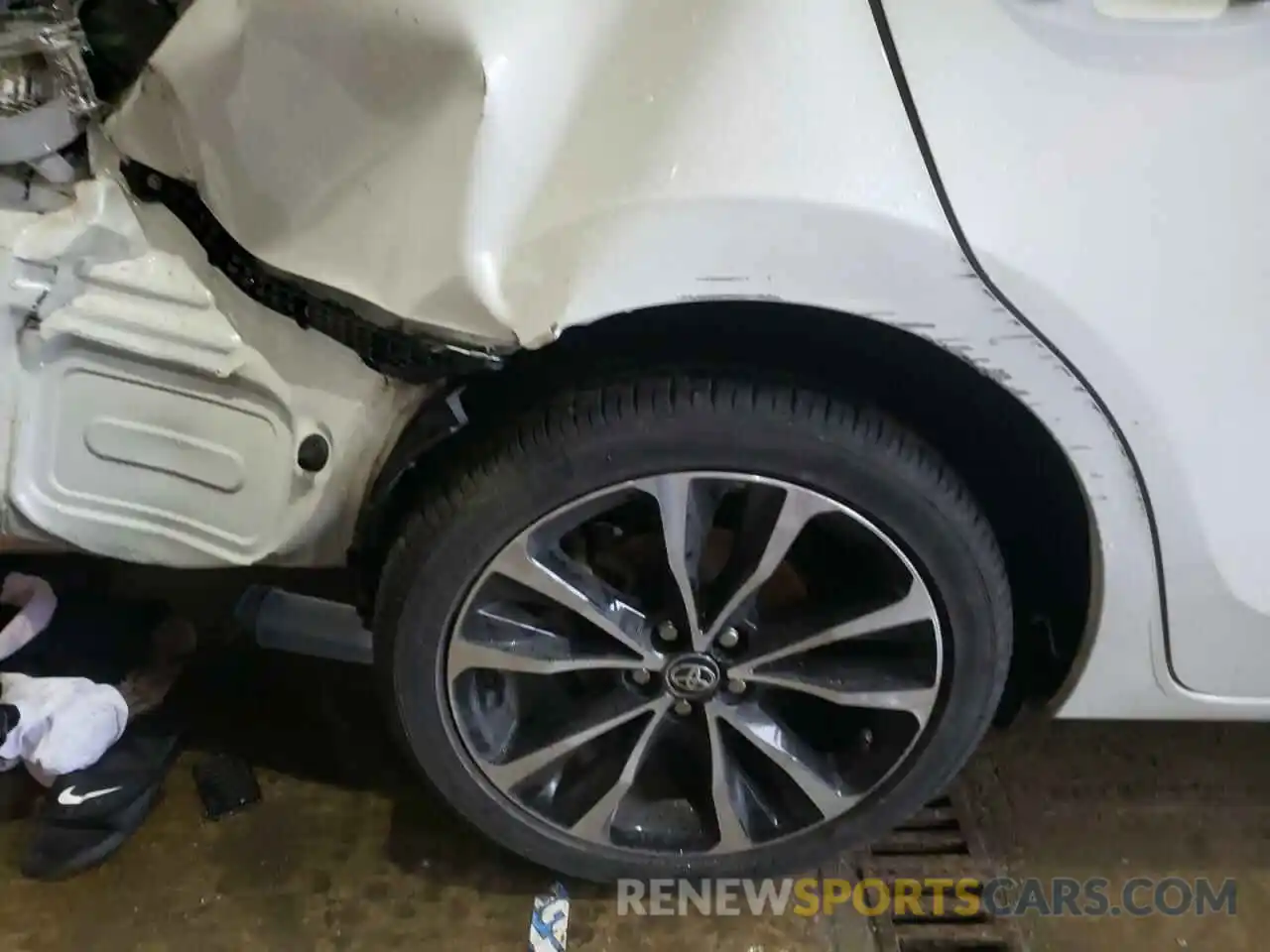 9 Photograph of a damaged car 5YFBURHE8KP883310 TOYOTA COROLLA 2019