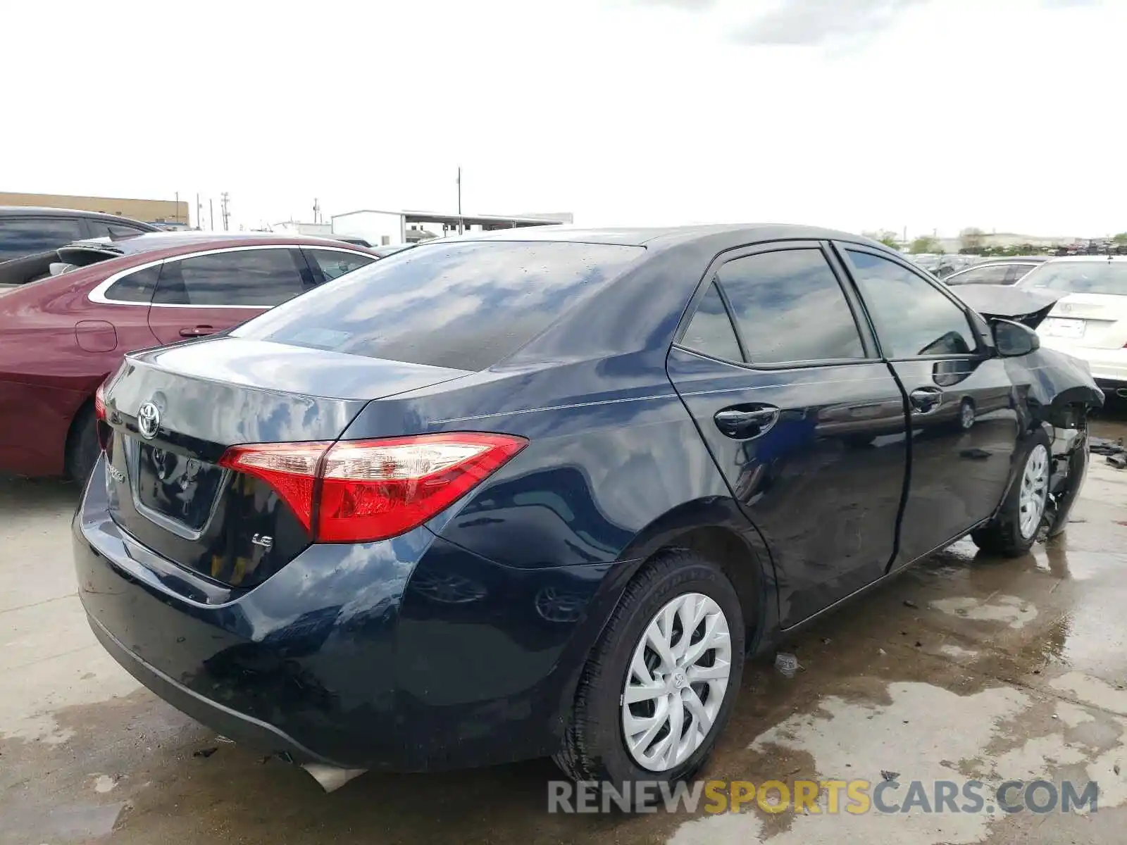 4 Photograph of a damaged car 5YFBURHE8KP883551 TOYOTA COROLLA 2019