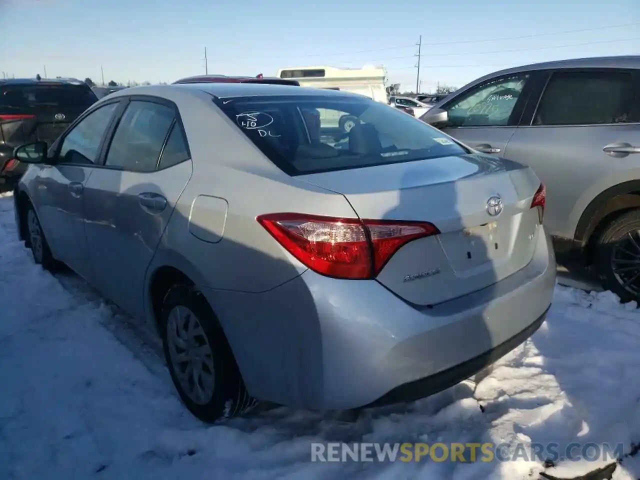 3 Photograph of a damaged car 5YFBURHE8KP883596 TOYOTA COROLLA 2019