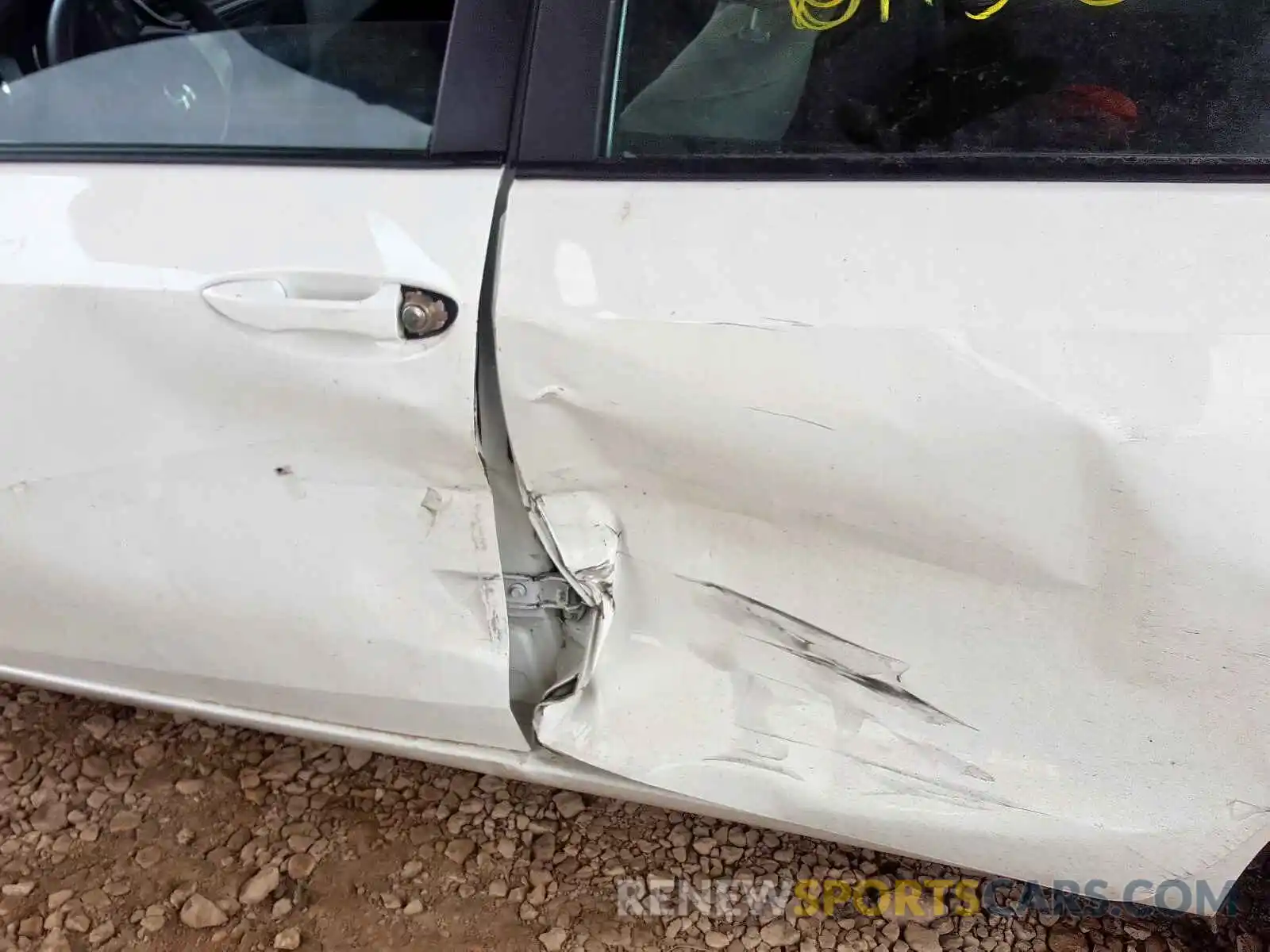 9 Photograph of a damaged car 5YFBURHE8KP884375 TOYOTA COROLLA 2019