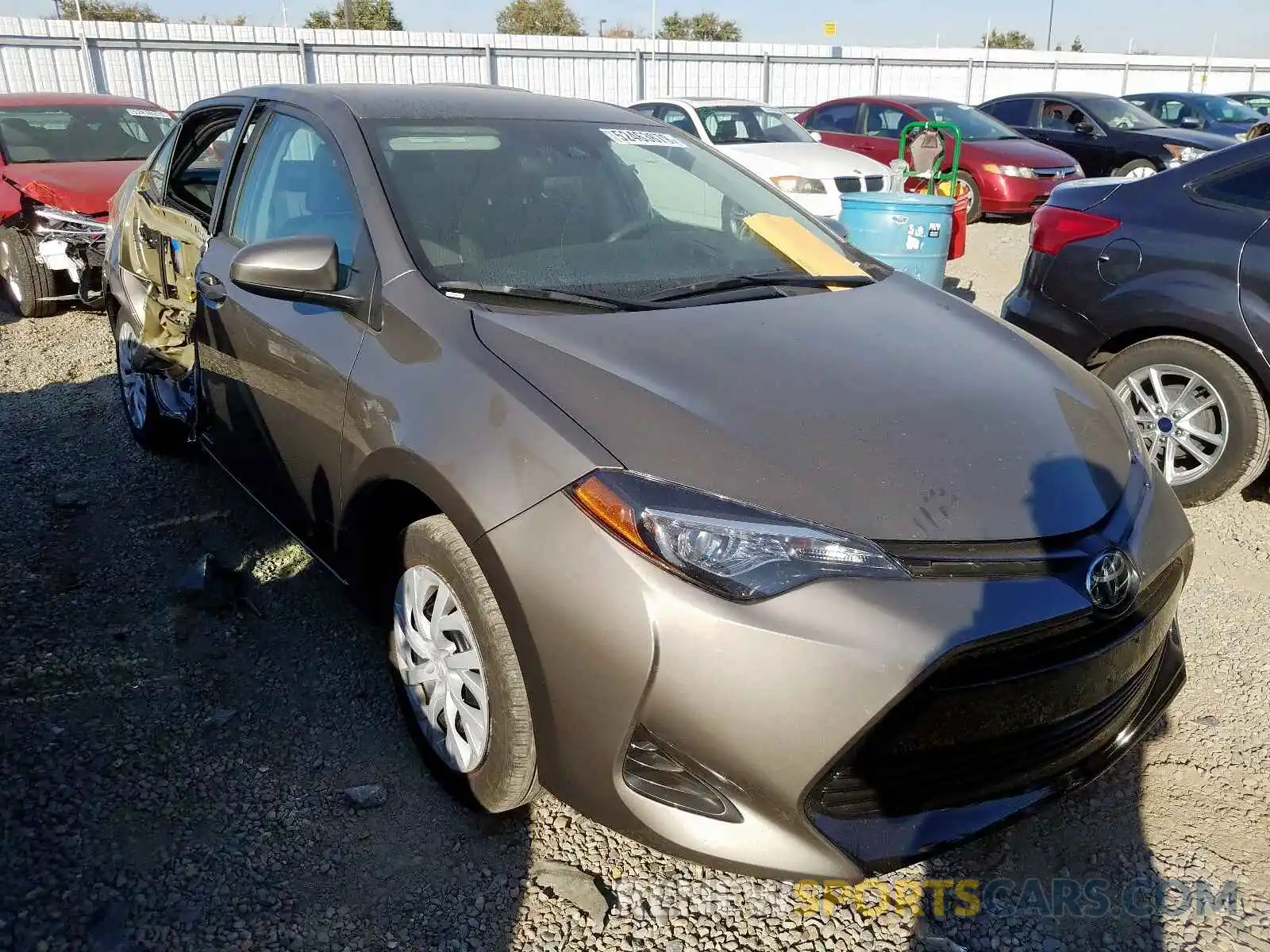 1 Photograph of a damaged car 5YFBURHE8KP884800 TOYOTA COROLLA 2019