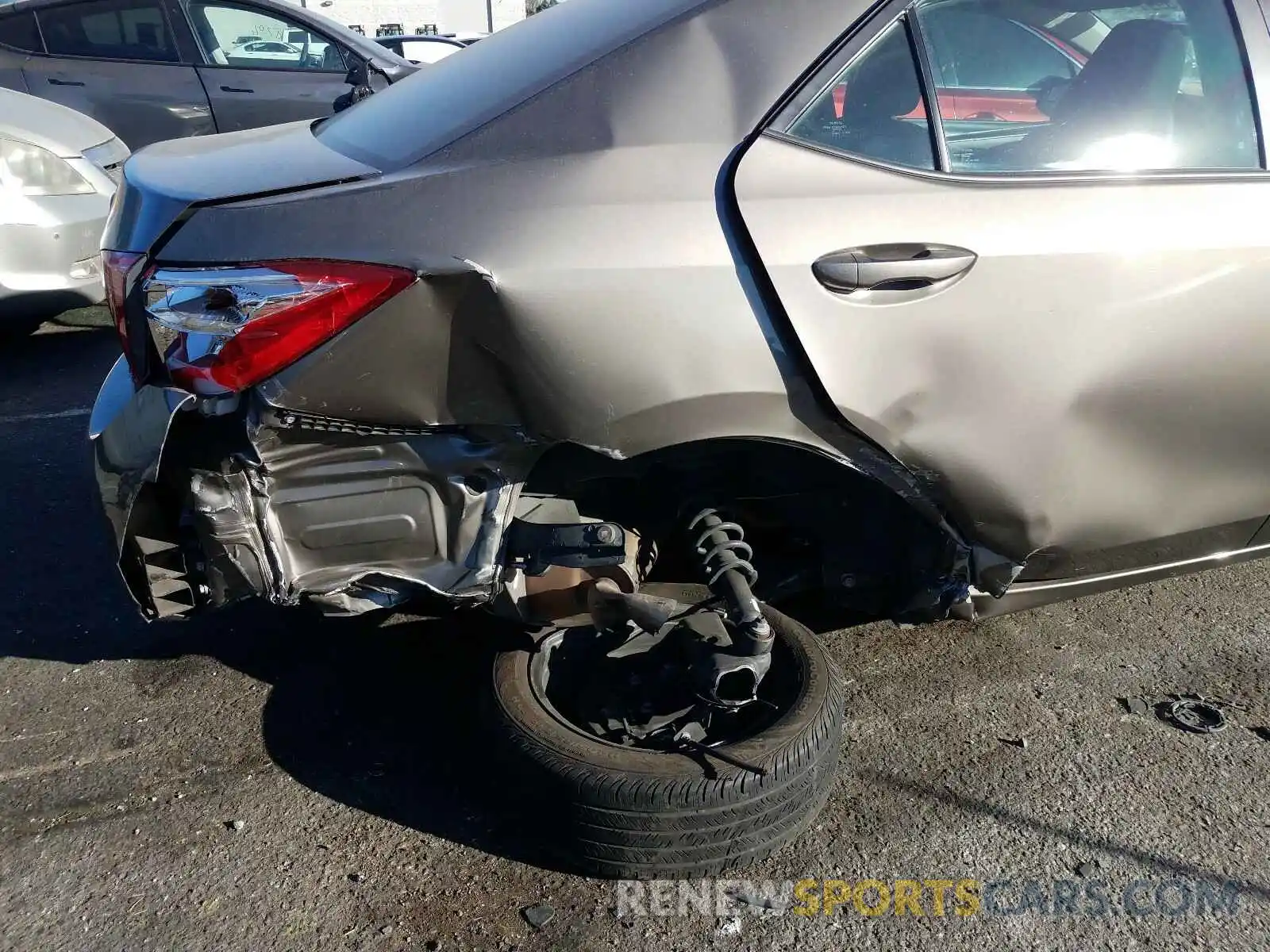 9 Photograph of a damaged car 5YFBURHE8KP885767 TOYOTA COROLLA 2019