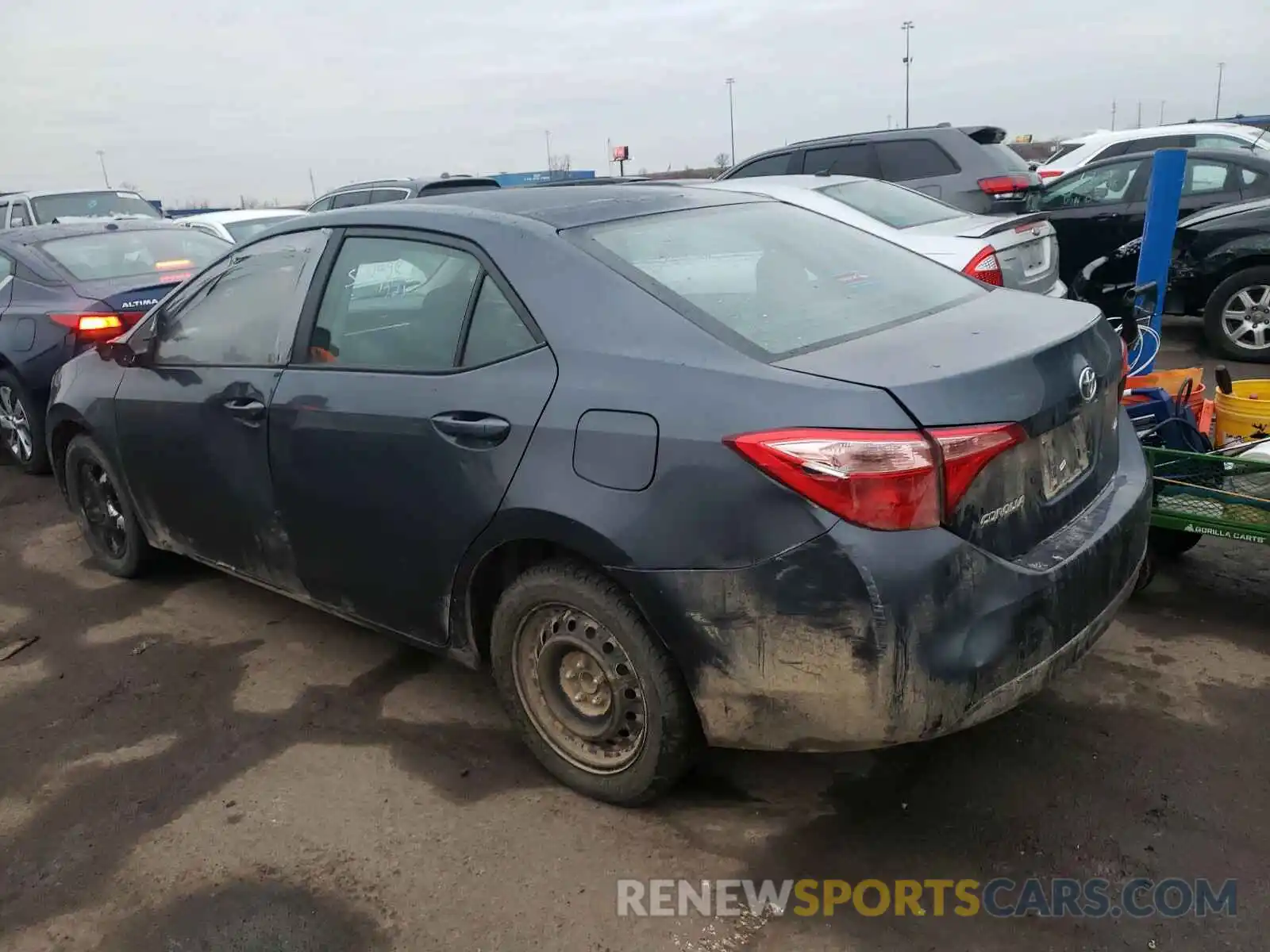 3 Photograph of a damaged car 5YFBURHE8KP886367 TOYOTA COROLLA 2019