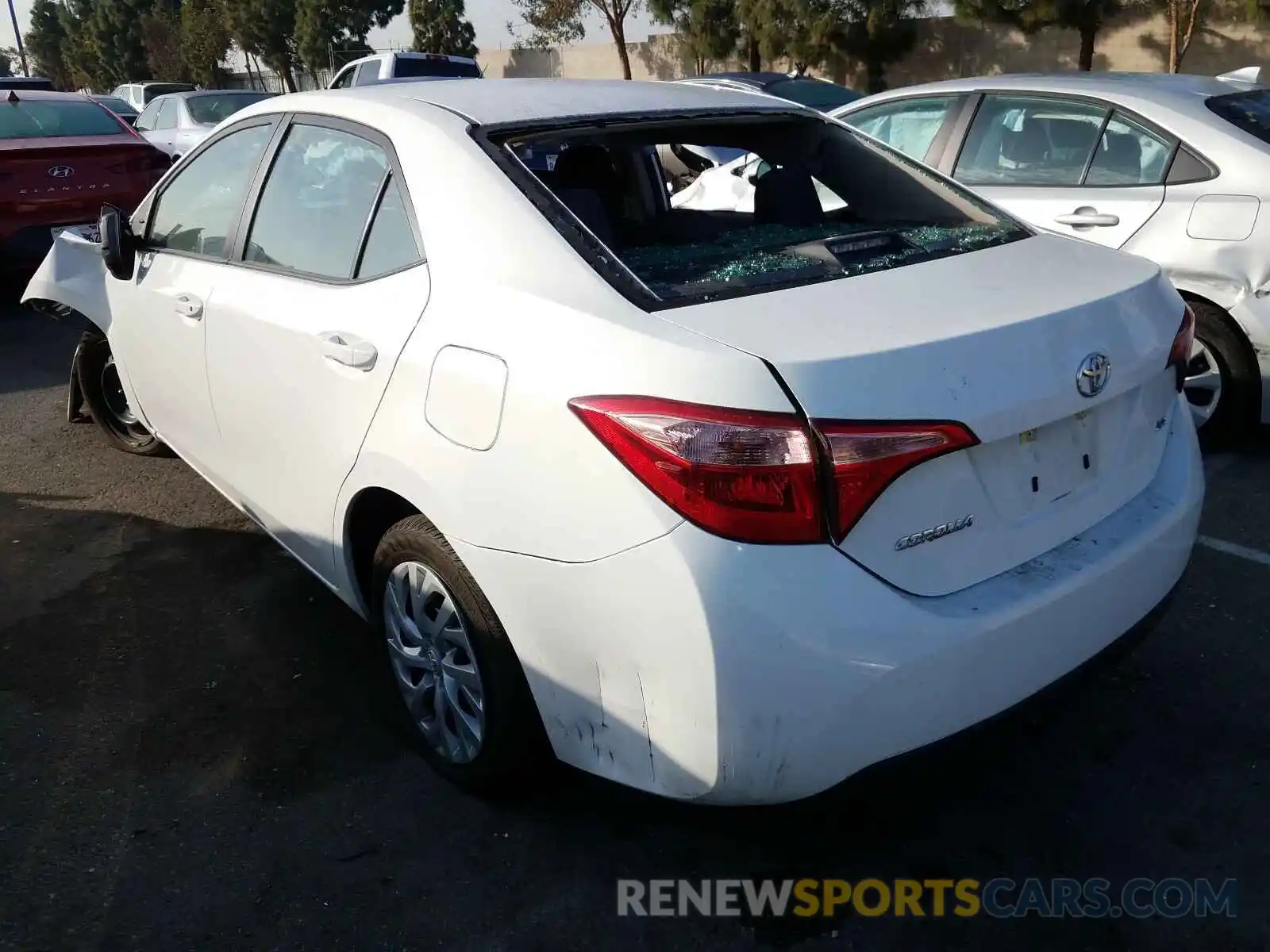 3 Photograph of a damaged car 5YFBURHE8KP886451 TOYOTA COROLLA 2019