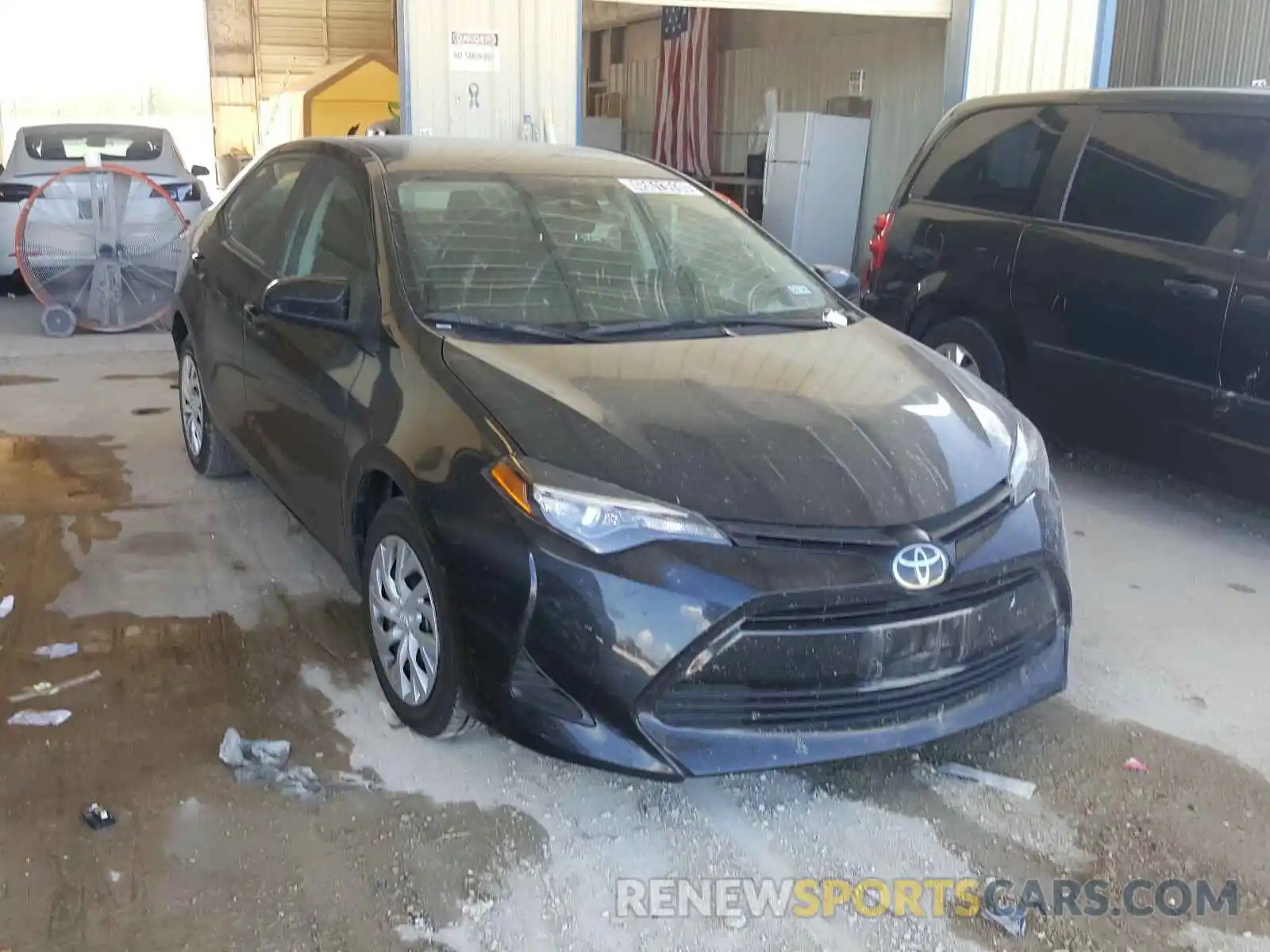 1 Photograph of a damaged car 5YFBURHE8KP886899 TOYOTA COROLLA 2019