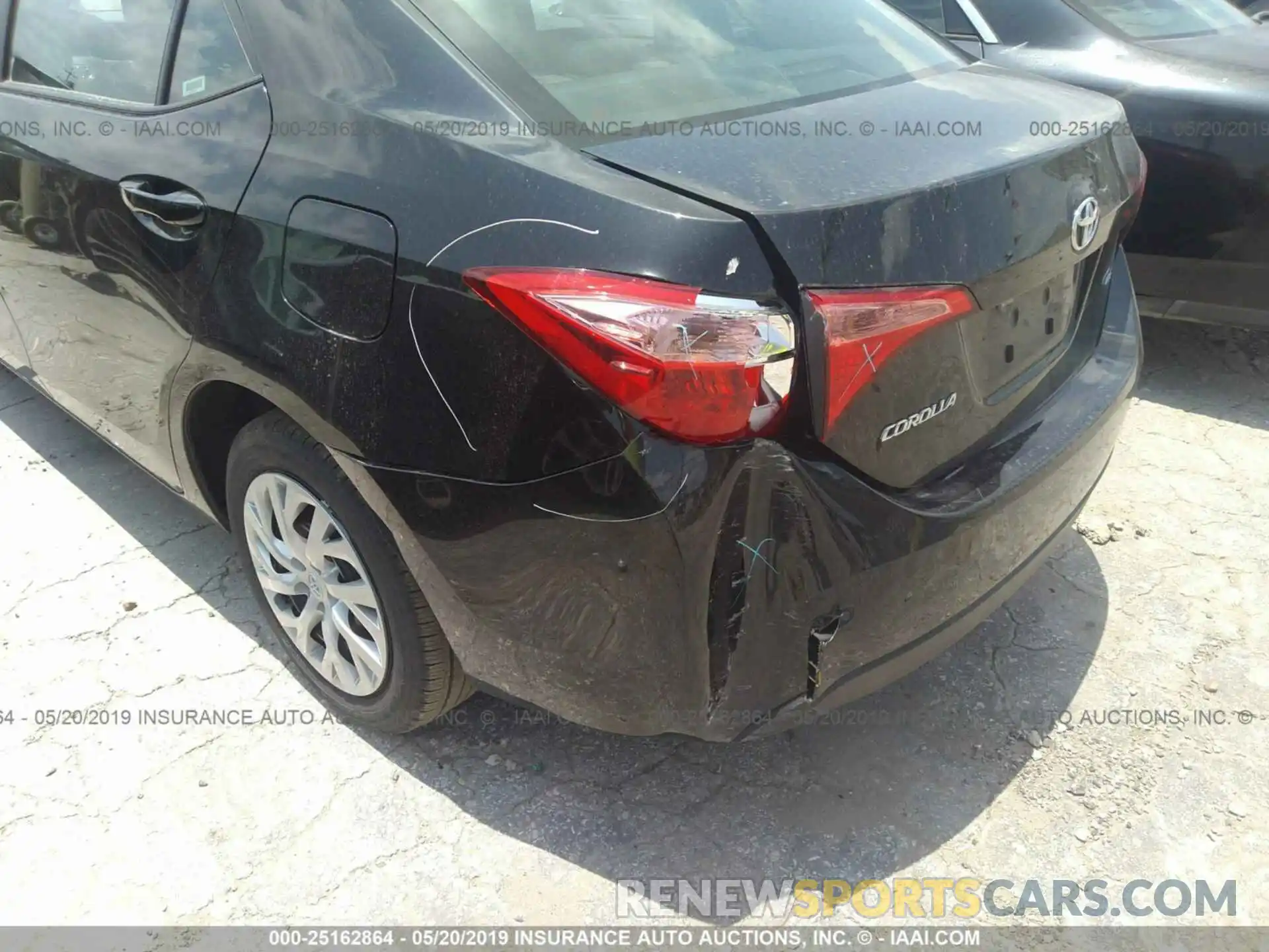 6 Photograph of a damaged car 5YFBURHE8KP888586 TOYOTA COROLLA 2019