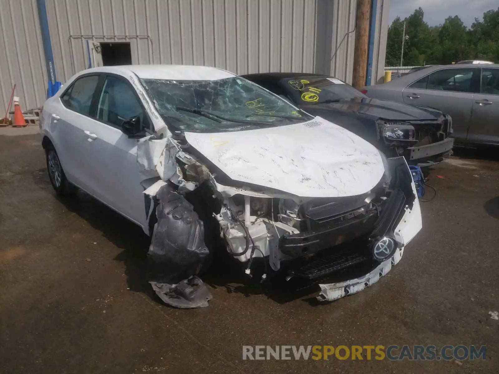 1 Photograph of a damaged car 5YFBURHE8KP888815 TOYOTA COROLLA 2019