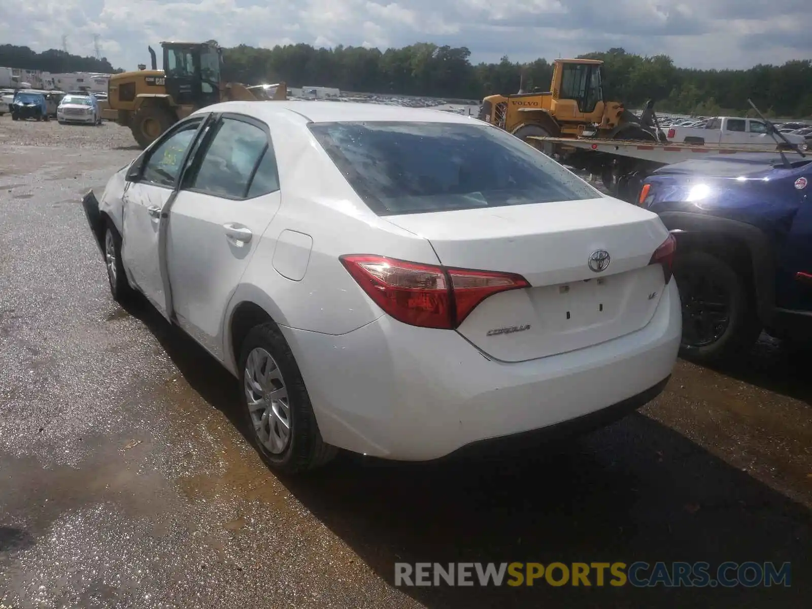 3 Photograph of a damaged car 5YFBURHE8KP888815 TOYOTA COROLLA 2019