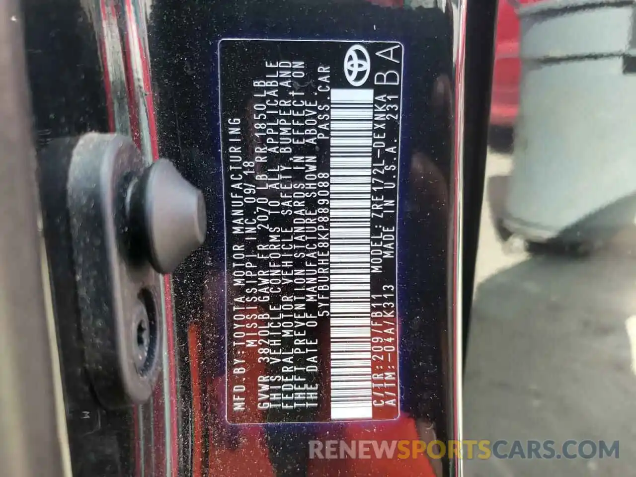 10 Photograph of a damaged car 5YFBURHE8KP889088 TOYOTA COROLLA 2019