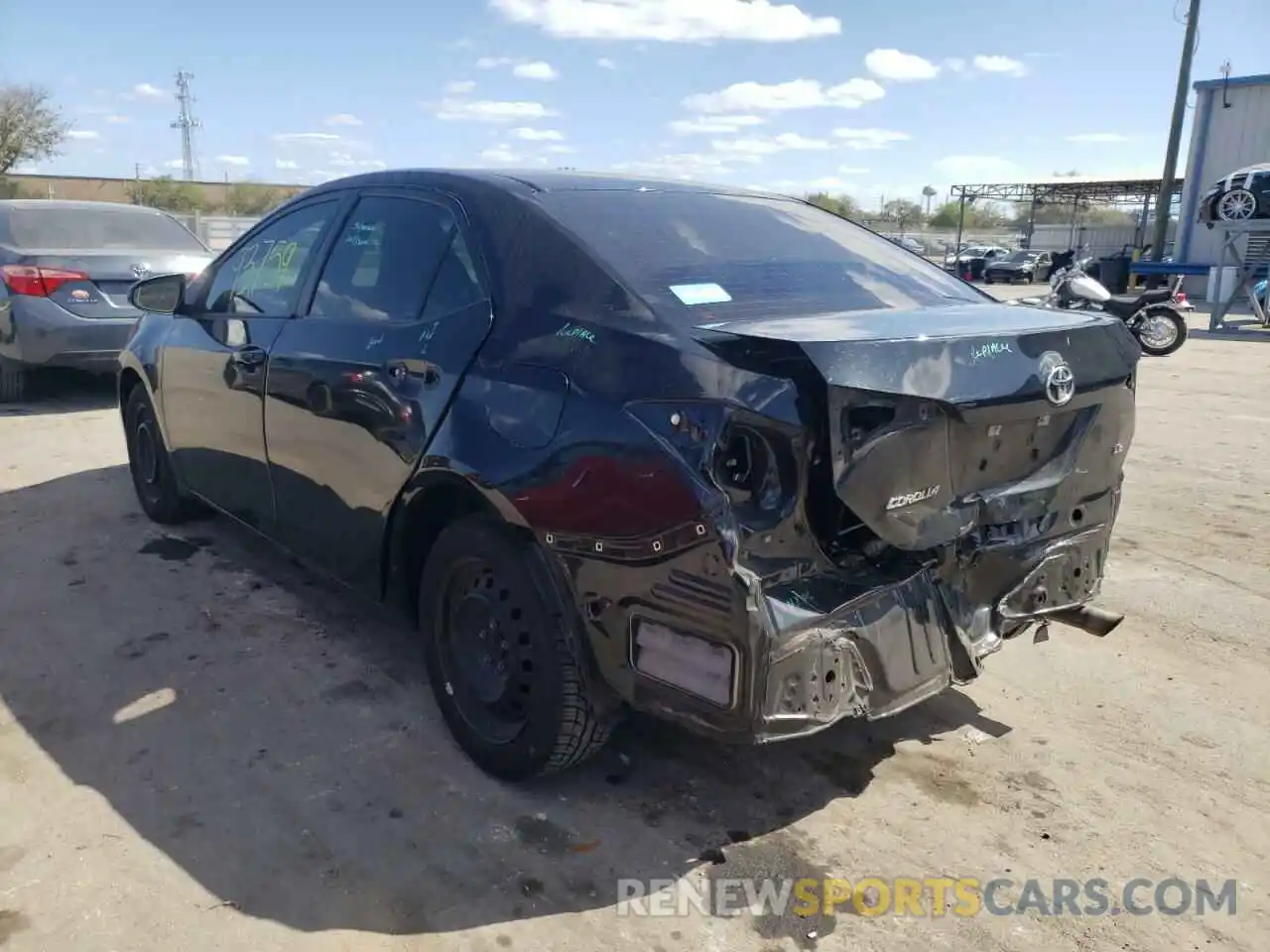 3 Photograph of a damaged car 5YFBURHE8KP889088 TOYOTA COROLLA 2019