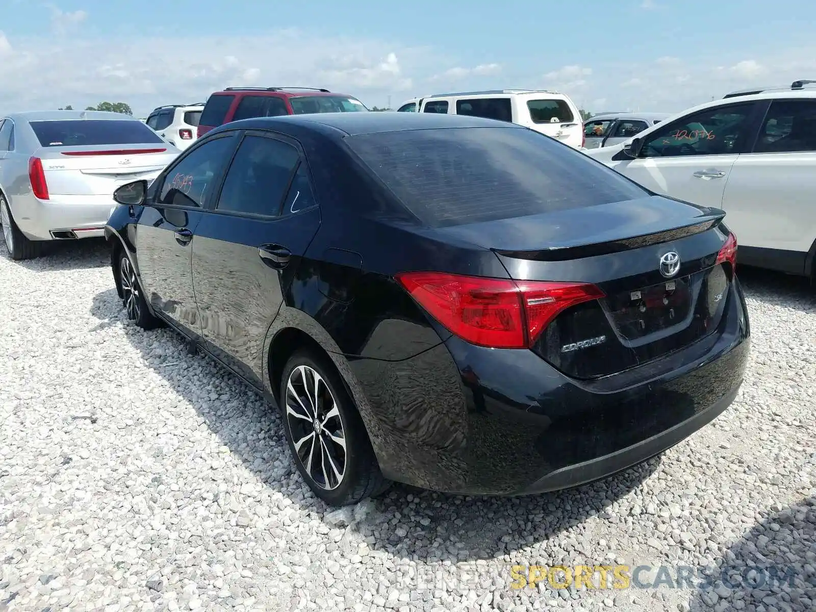 3 Photograph of a damaged car 5YFBURHE8KP889804 TOYOTA COROLLA 2019