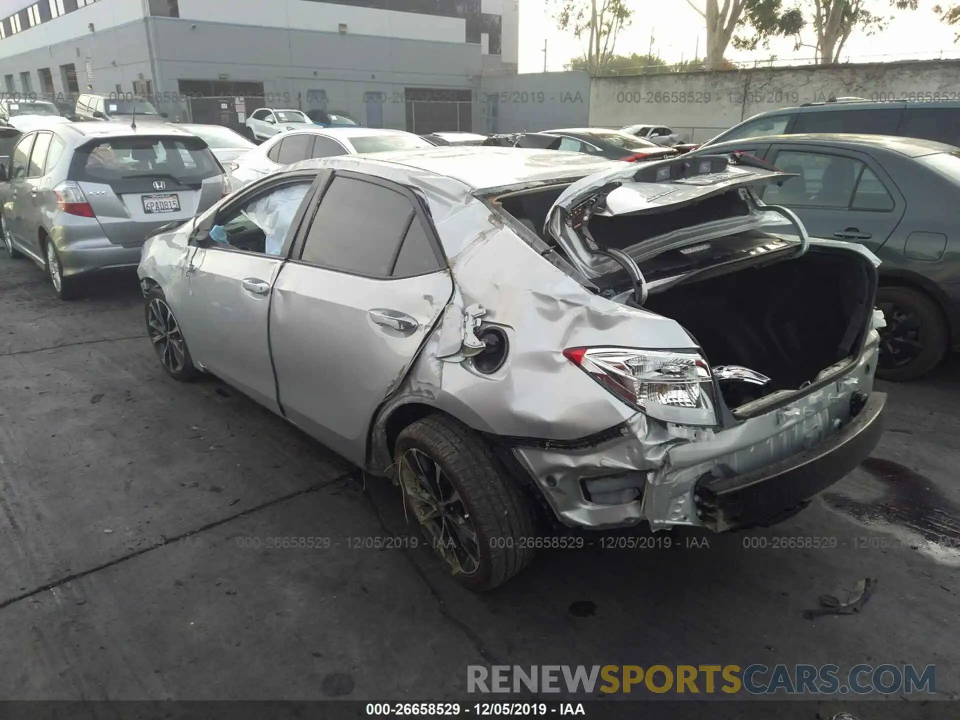 3 Photograph of a damaged car 5YFBURHE8KP890449 TOYOTA COROLLA 2019