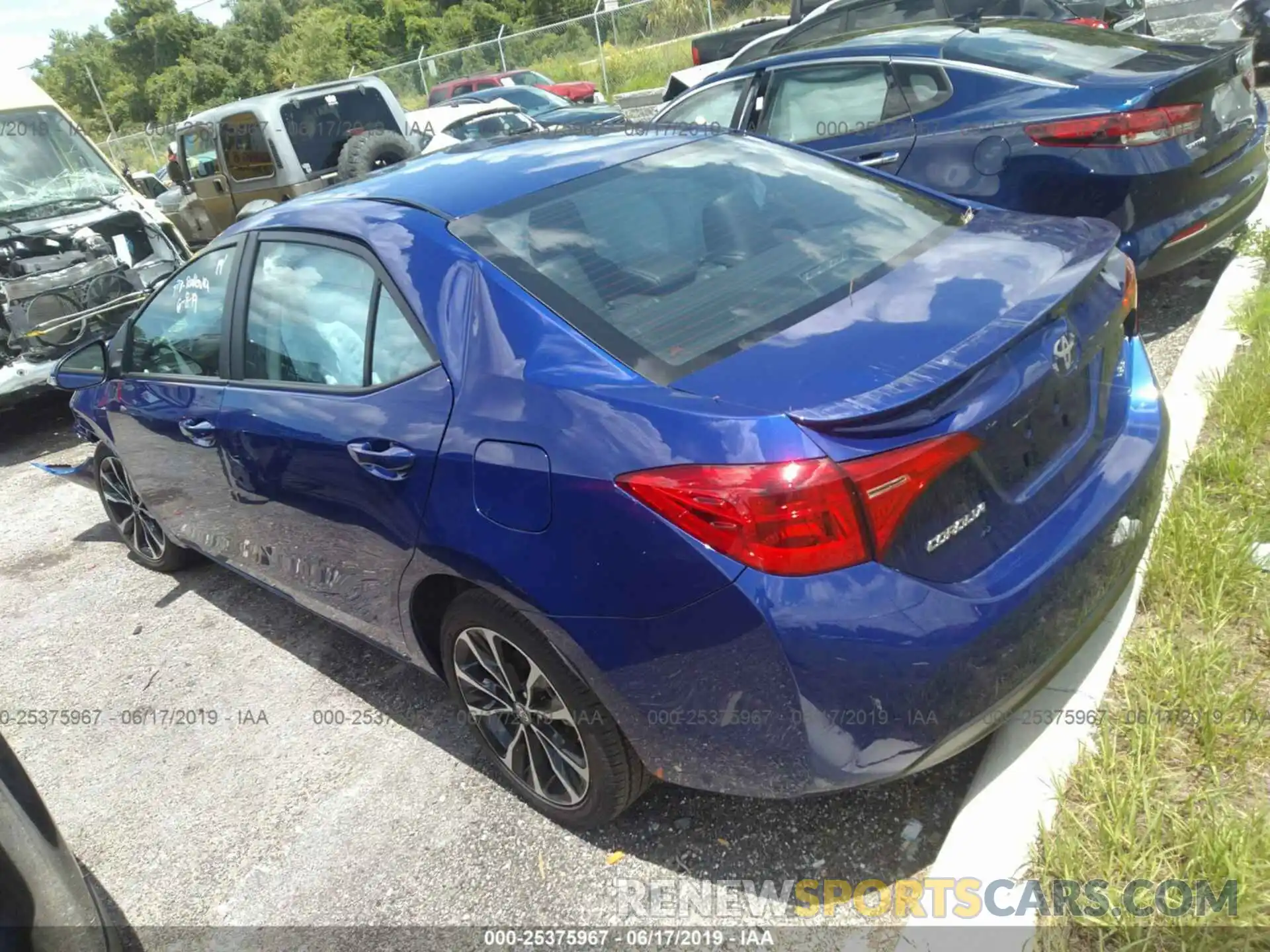 3 Photograph of a damaged car 5YFBURHE8KP891682 TOYOTA COROLLA 2019