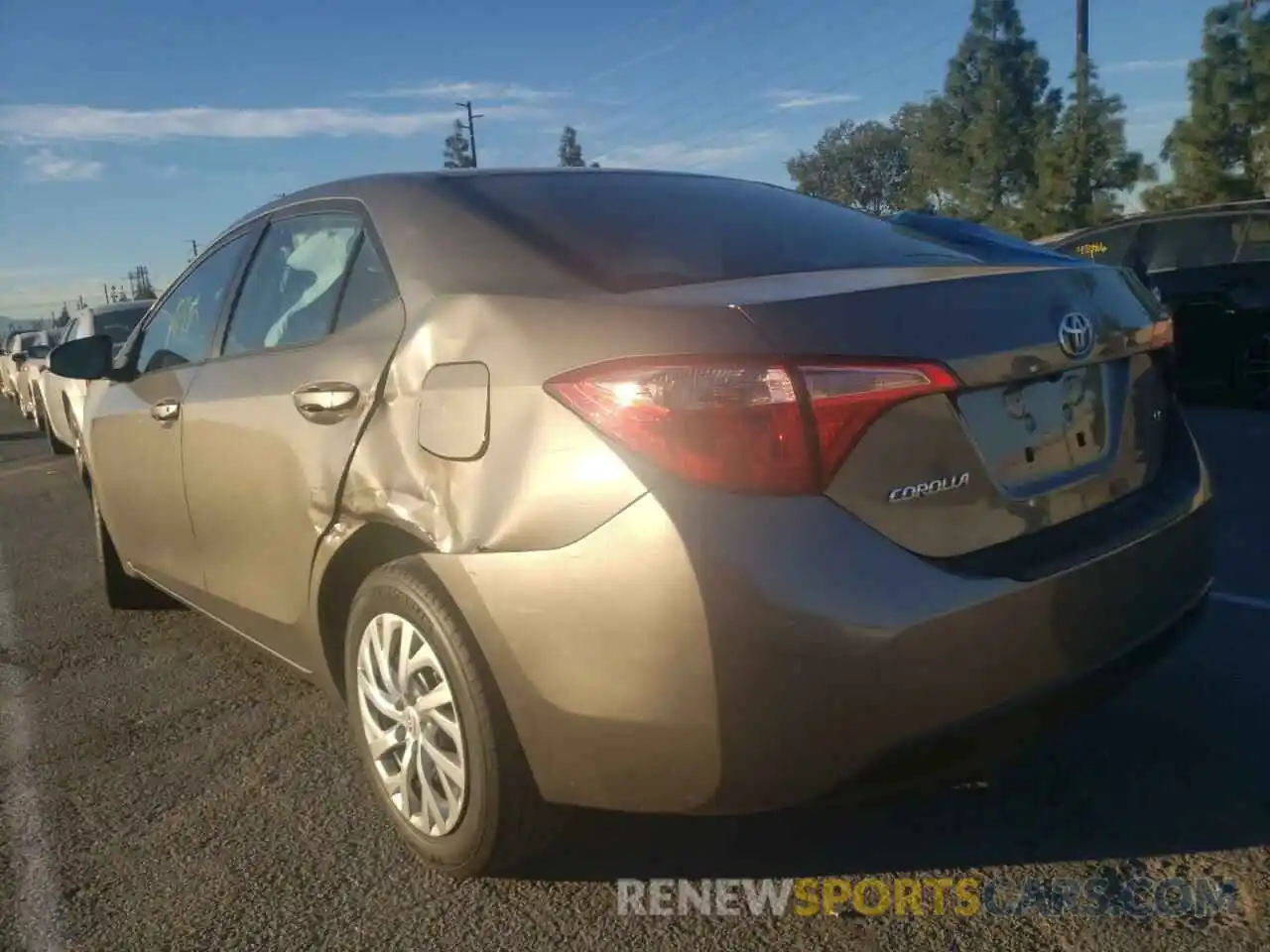 3 Photograph of a damaged car 5YFBURHE8KP891777 TOYOTA COROLLA 2019