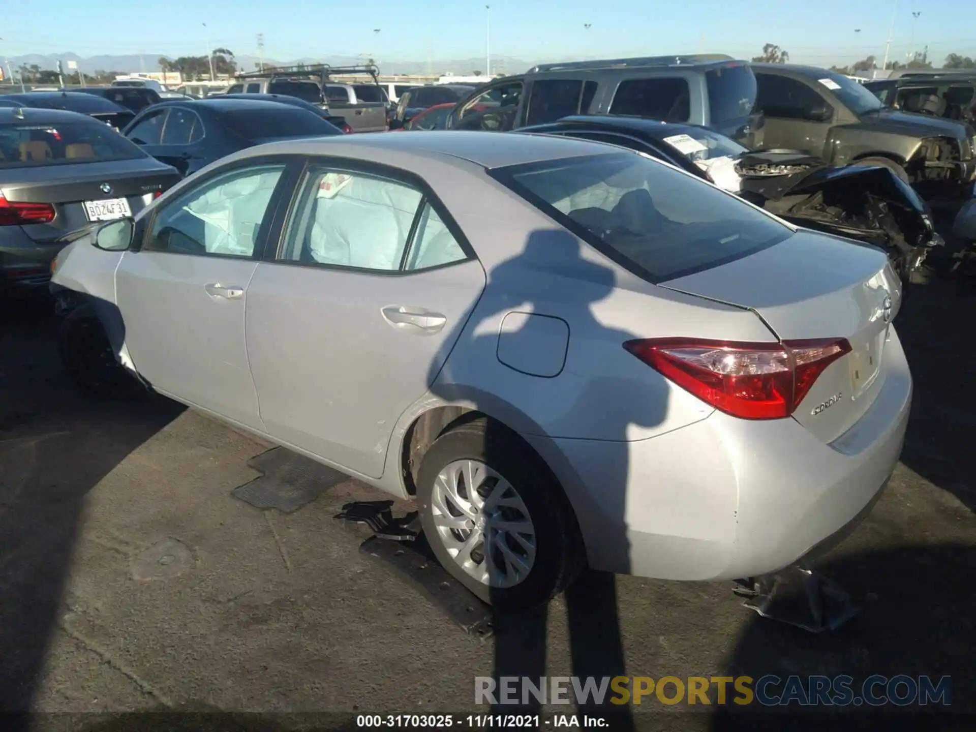 3 Photograph of a damaged car 5YFBURHE8KP891794 TOYOTA COROLLA 2019